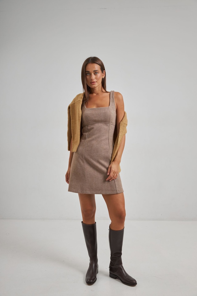 CB000030495_brown_3.jpg