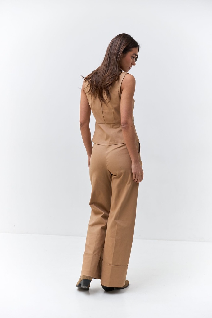 CB000030775_beige_3.jpg