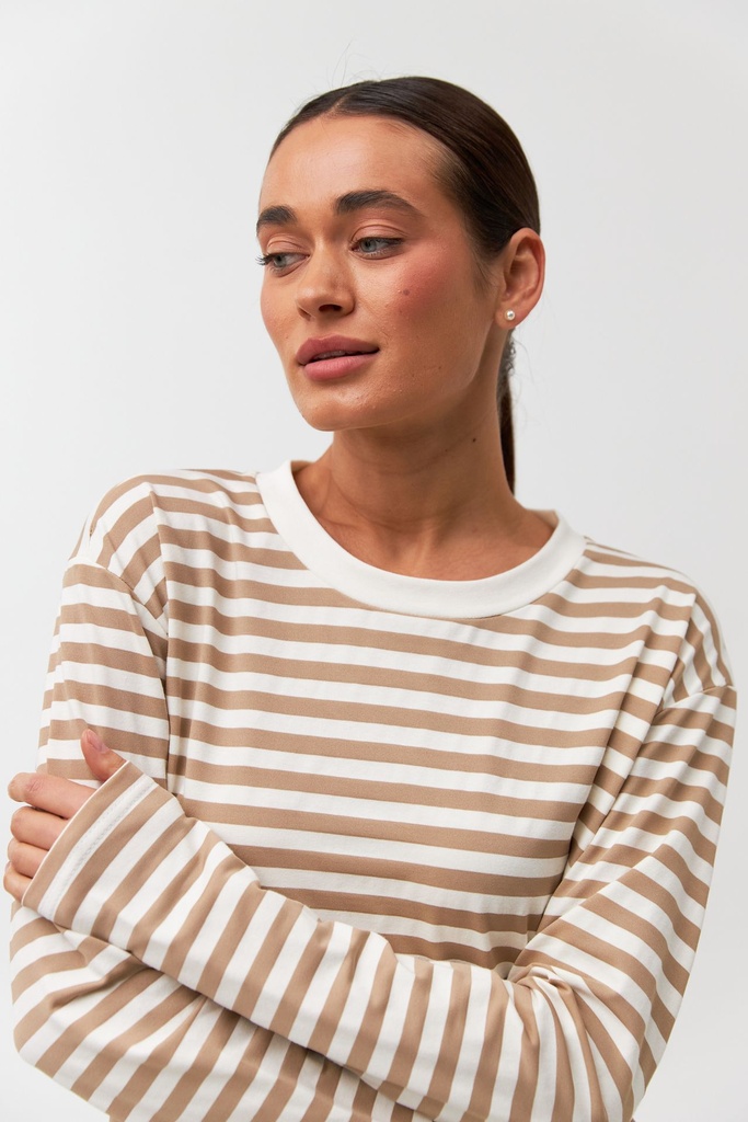 CB000030797_beige_strip_2.jpg