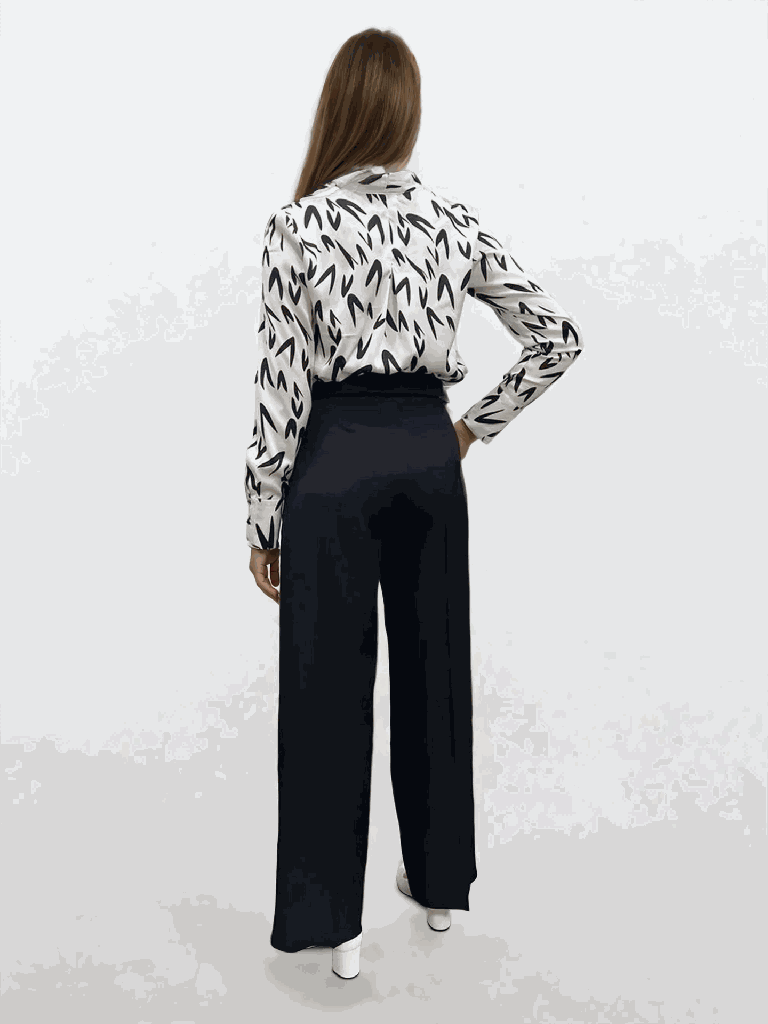 CB000030902_white_2.png