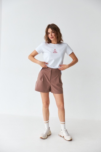 Pantaloni scurți