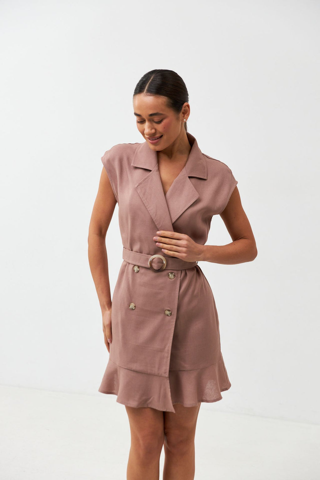 Rochie mini cu in și nasturi