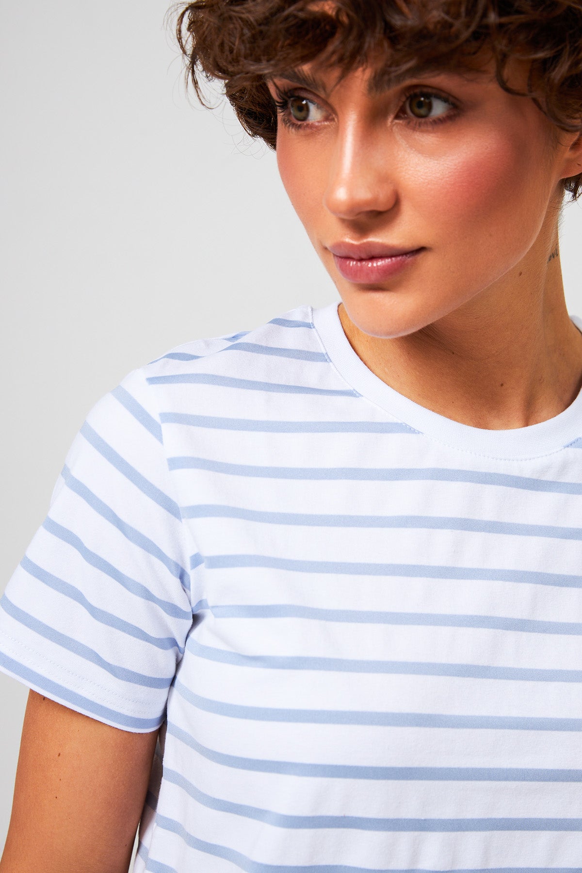 Tricou basic în dungi