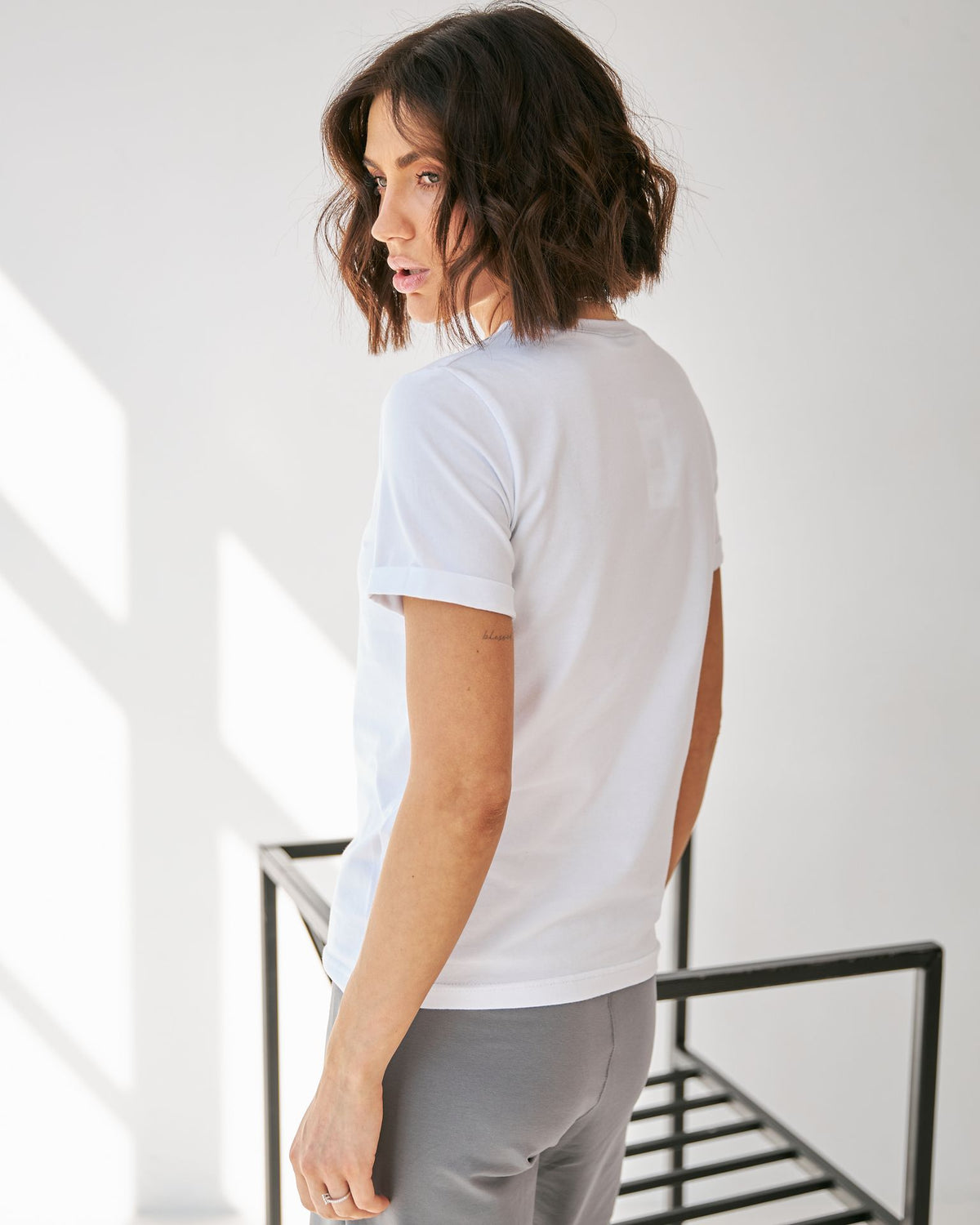 Tricou basic cu manșete