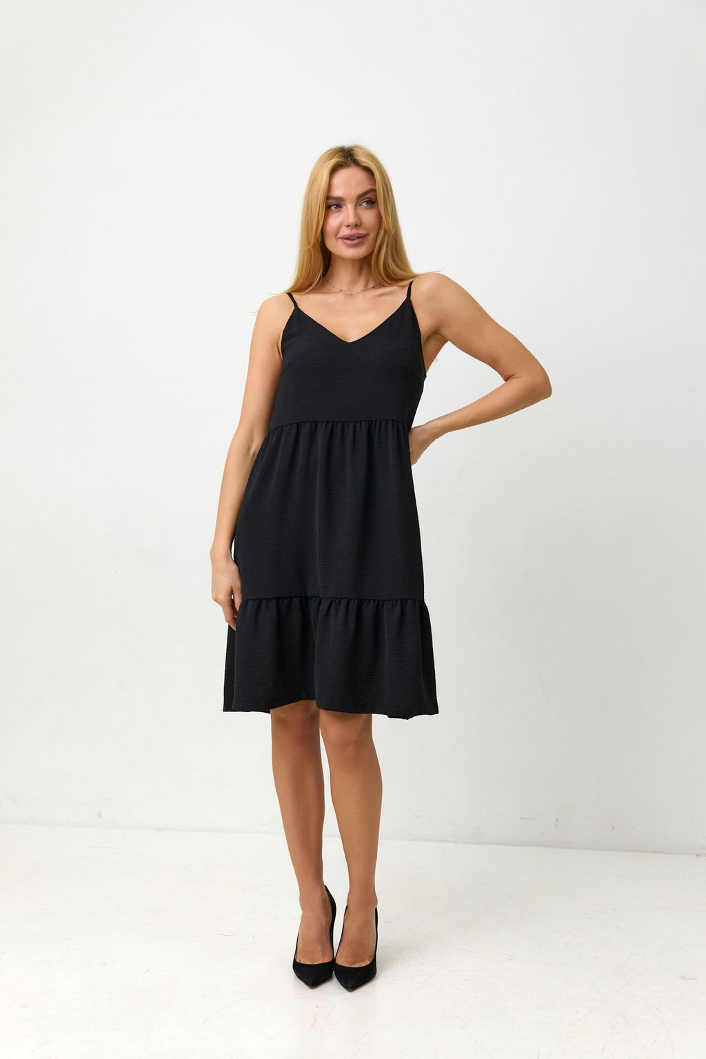 Rochie mini tip sarafan în stil boho cu bretele subțiri