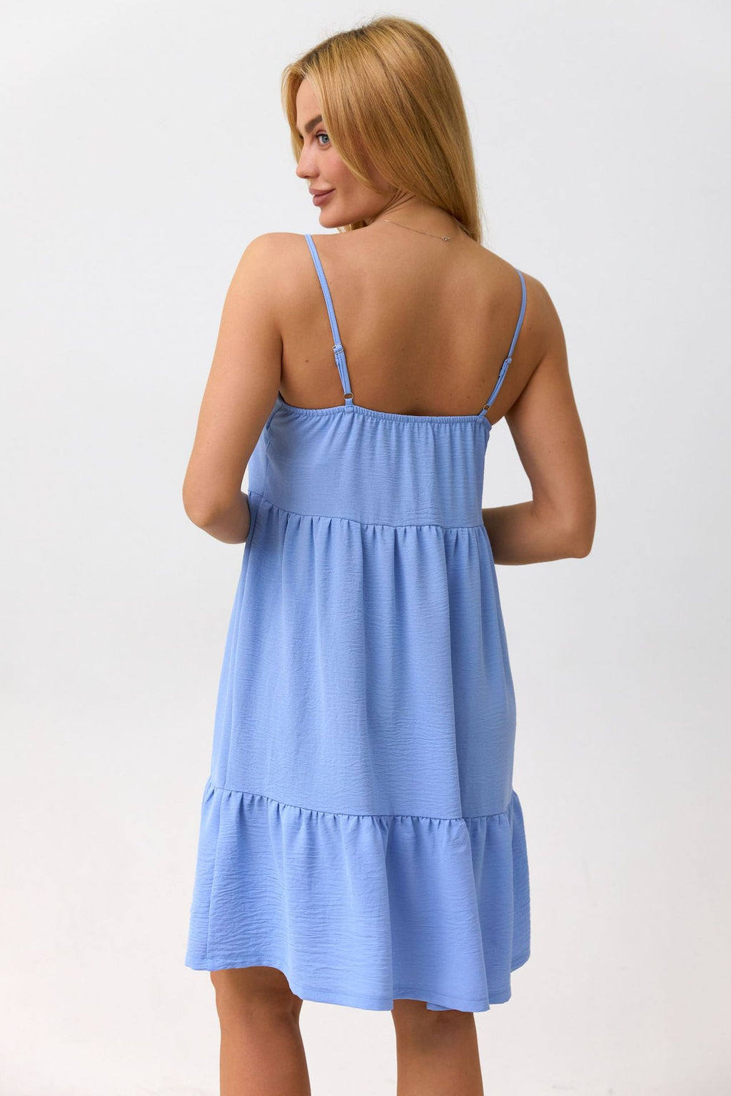 Rochie mini tip sarafan în stil boho cu bretele subțiri