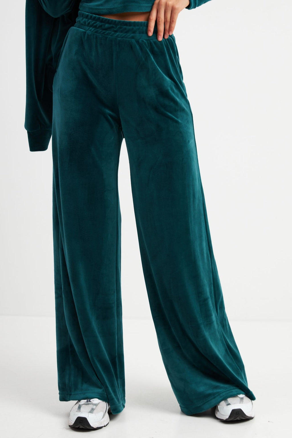 Pantaloni din catifea