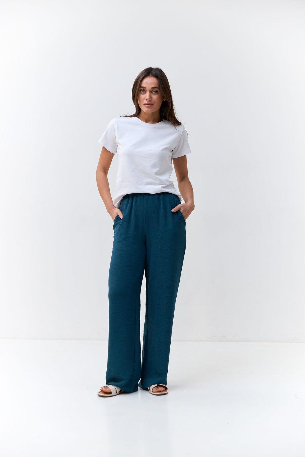 Pantaloni din crep cu talie elastică