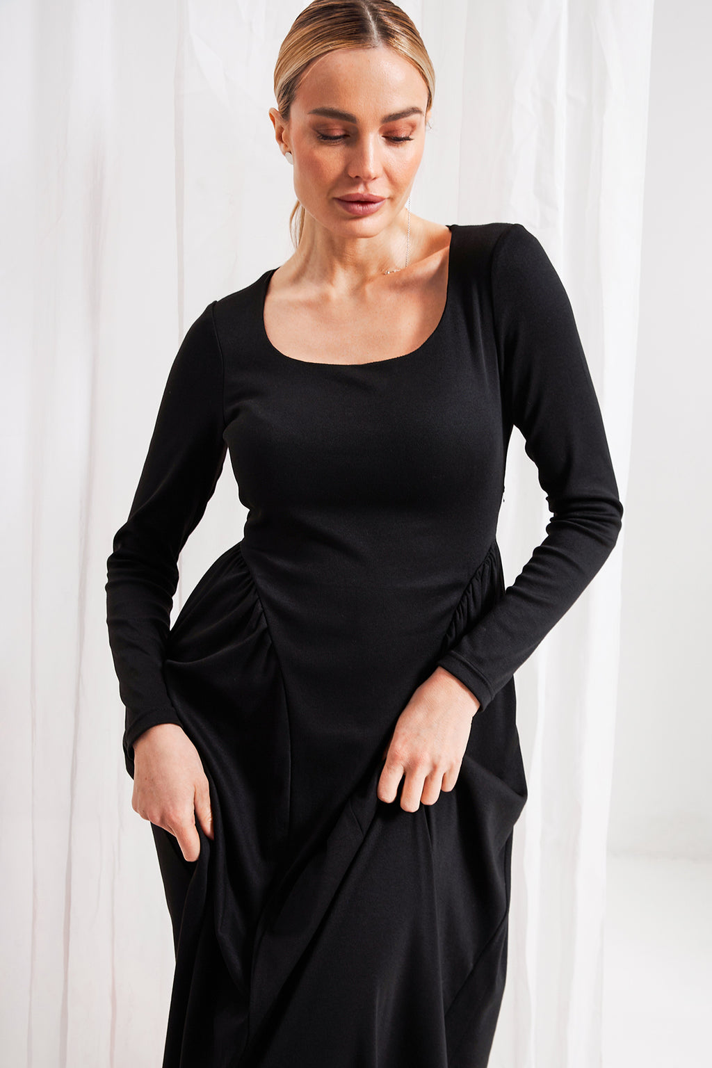 Rochie midaxi din tricot cu decolteu rotund