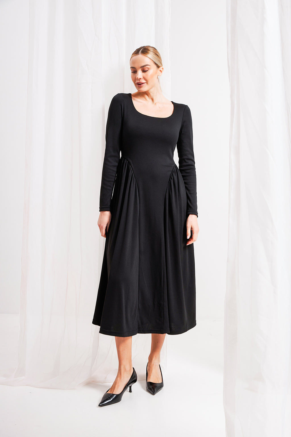 Rochie midaxi din tricot cu decolteu rotund