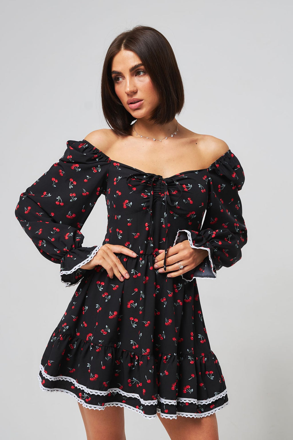 Rochie mini boho cu volane