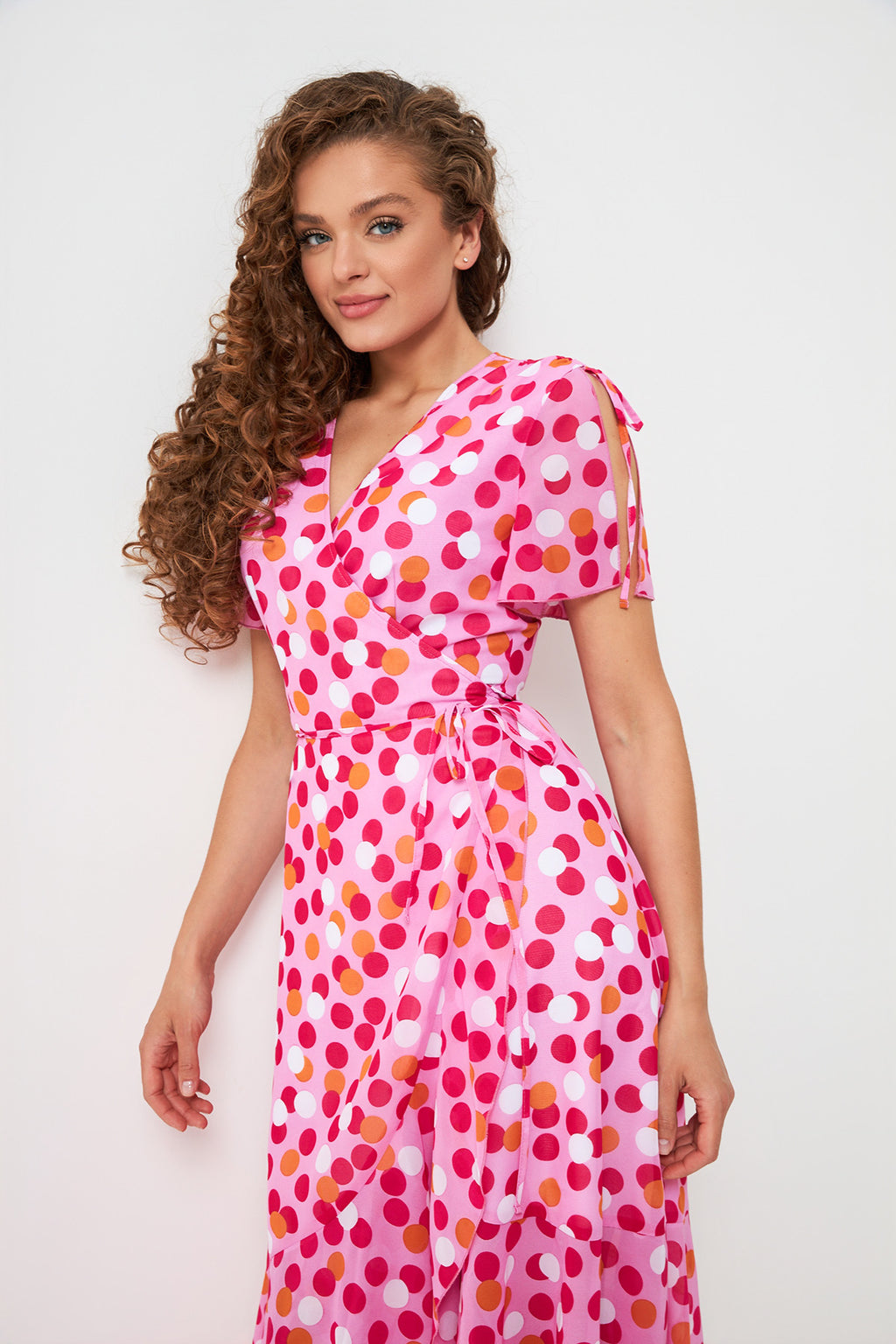 Rochie maxi petrecută cu decolteu în V