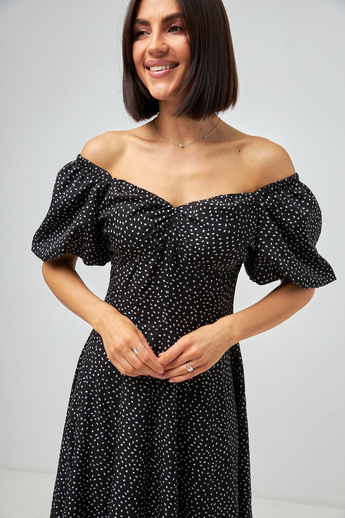 Rochie midi de ocazie cu mâneci clopot