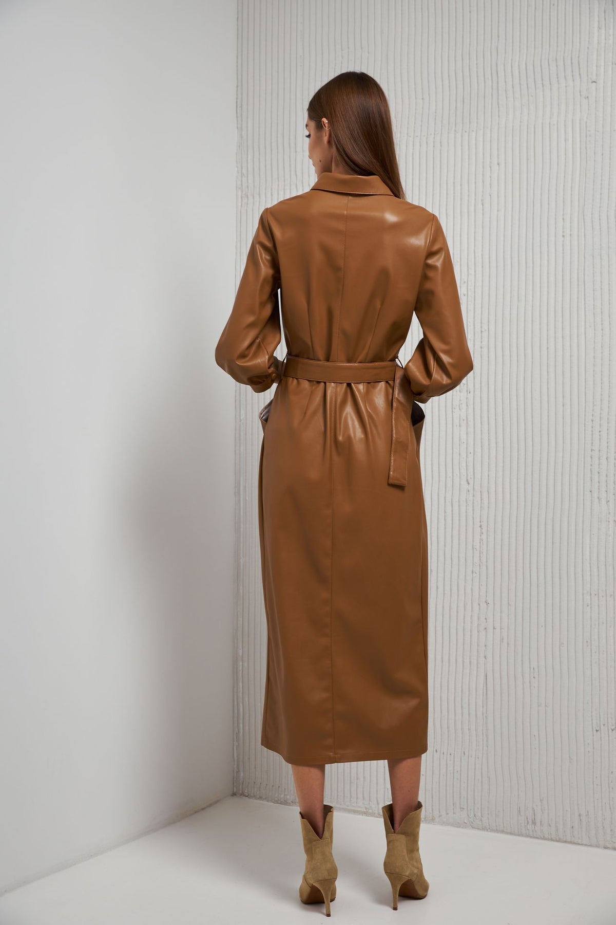 Rochie din piele ecologică cu mânecă 3/4