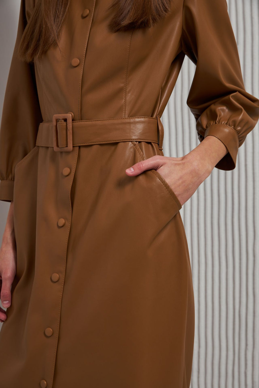 Rochie din piele ecologică cu mânecă 3/4
