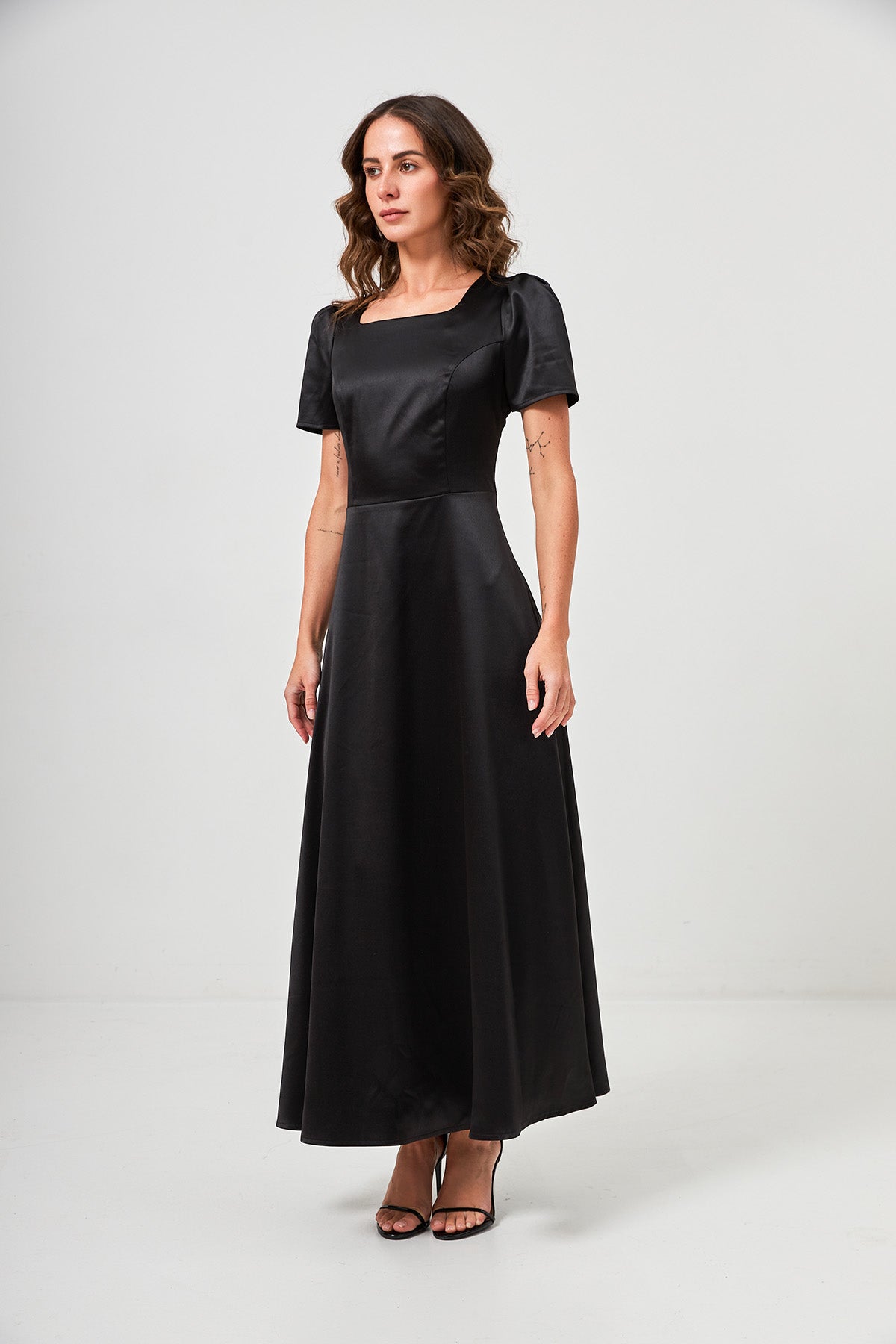 Rochie maxi din satin, de ocazie
