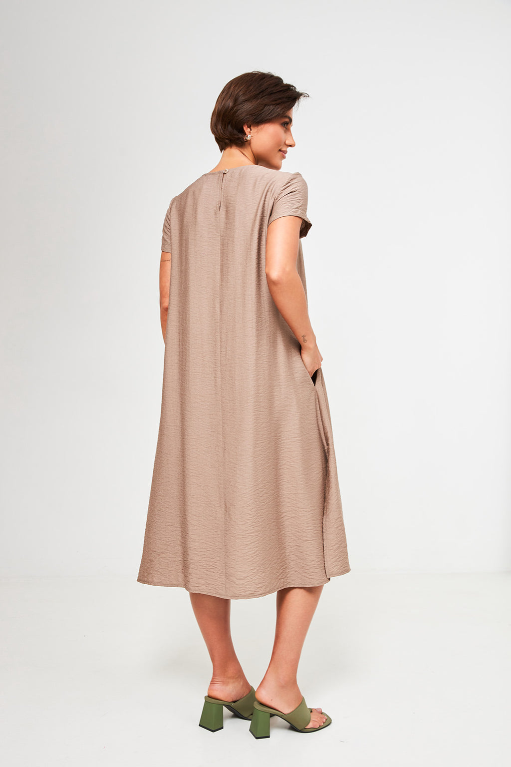 Rochie midi lejeră cu in