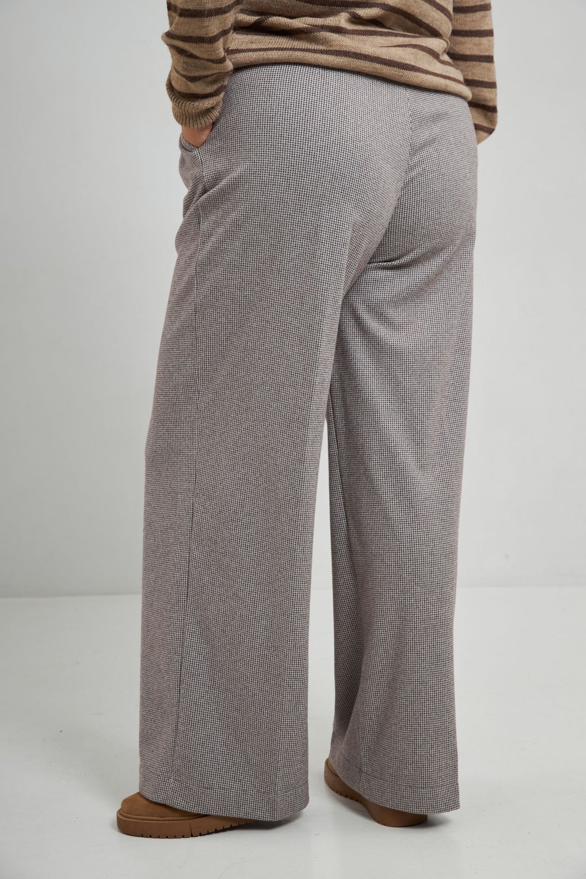 Pantaloni palazzo clasici cu pliuri Kylie
