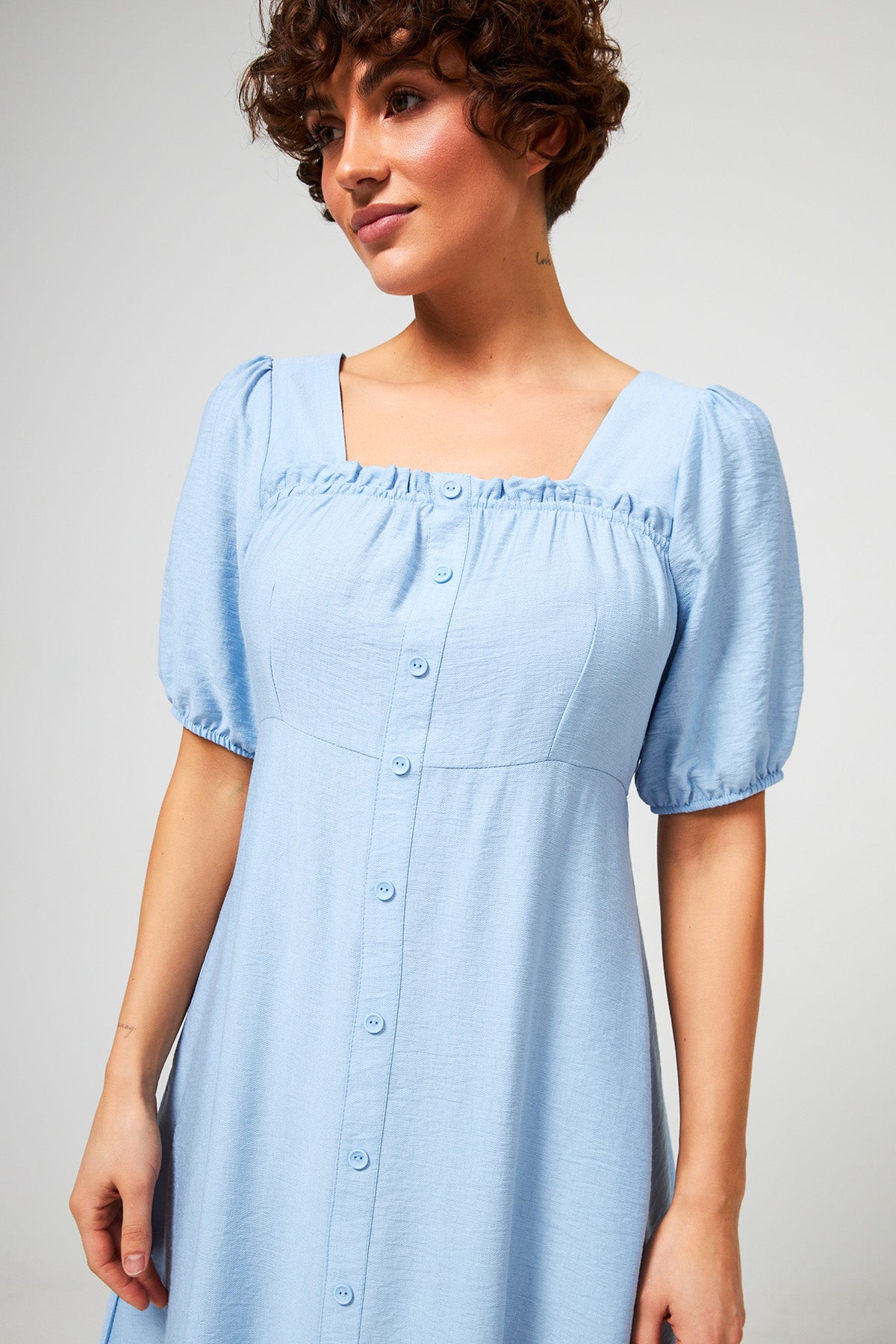 Rochie maxi din in cu nasturi