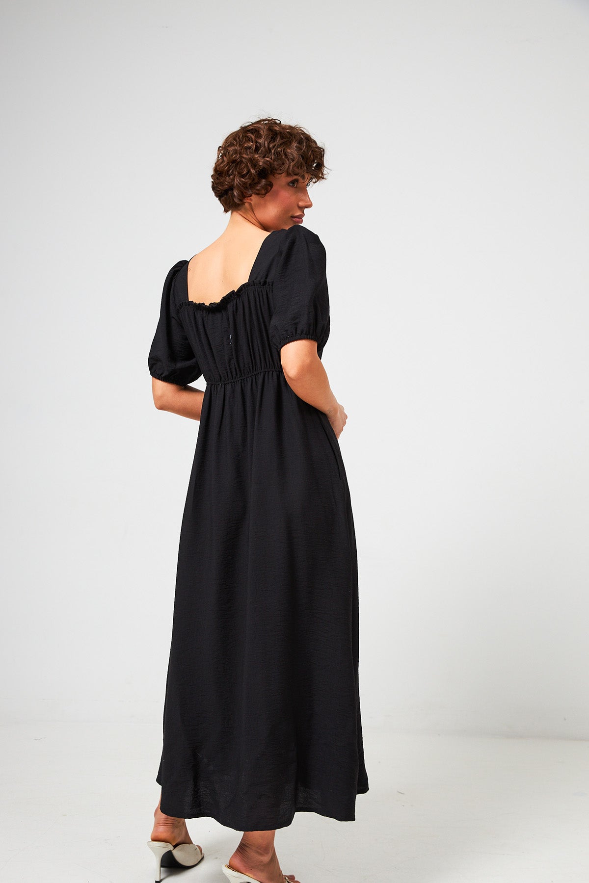 Rochie maxi din in cu nasturi