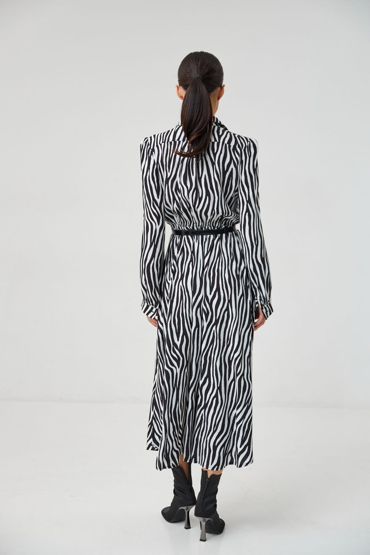 Rochie maxi cu mânecă lungă