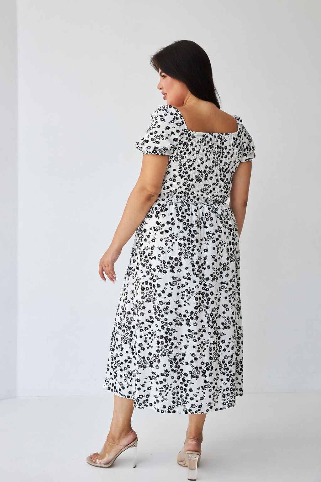 Rochie midi de vară cu șlițuri