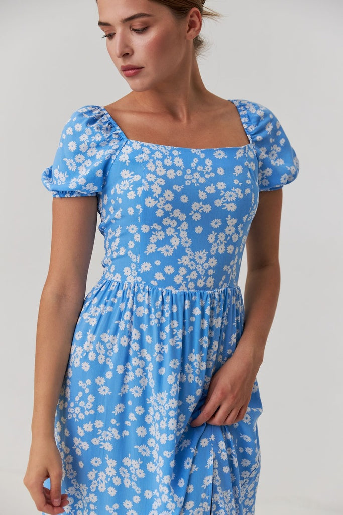 Rochie midi de vară cu șlițuri