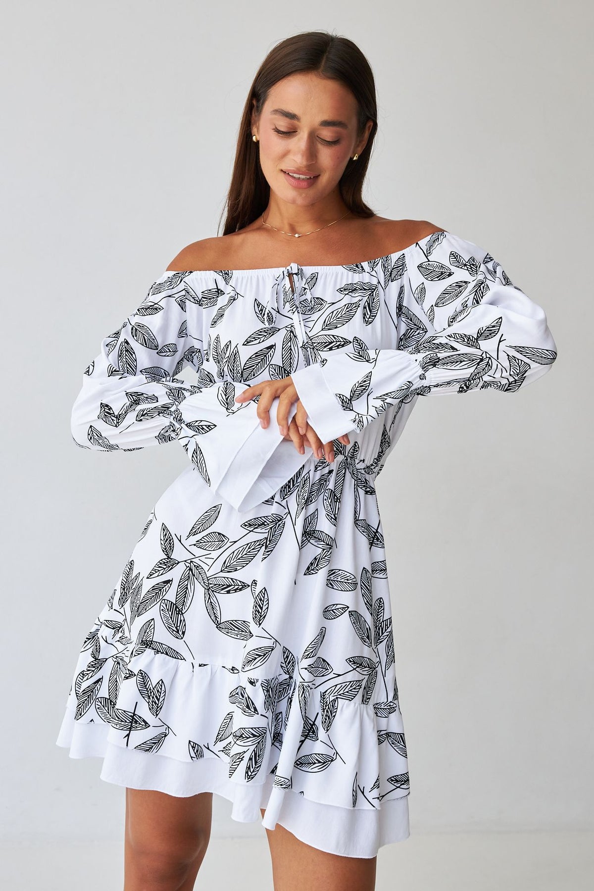 Rochie mini de vară din vâscoză tip ștapel cu bust elastic