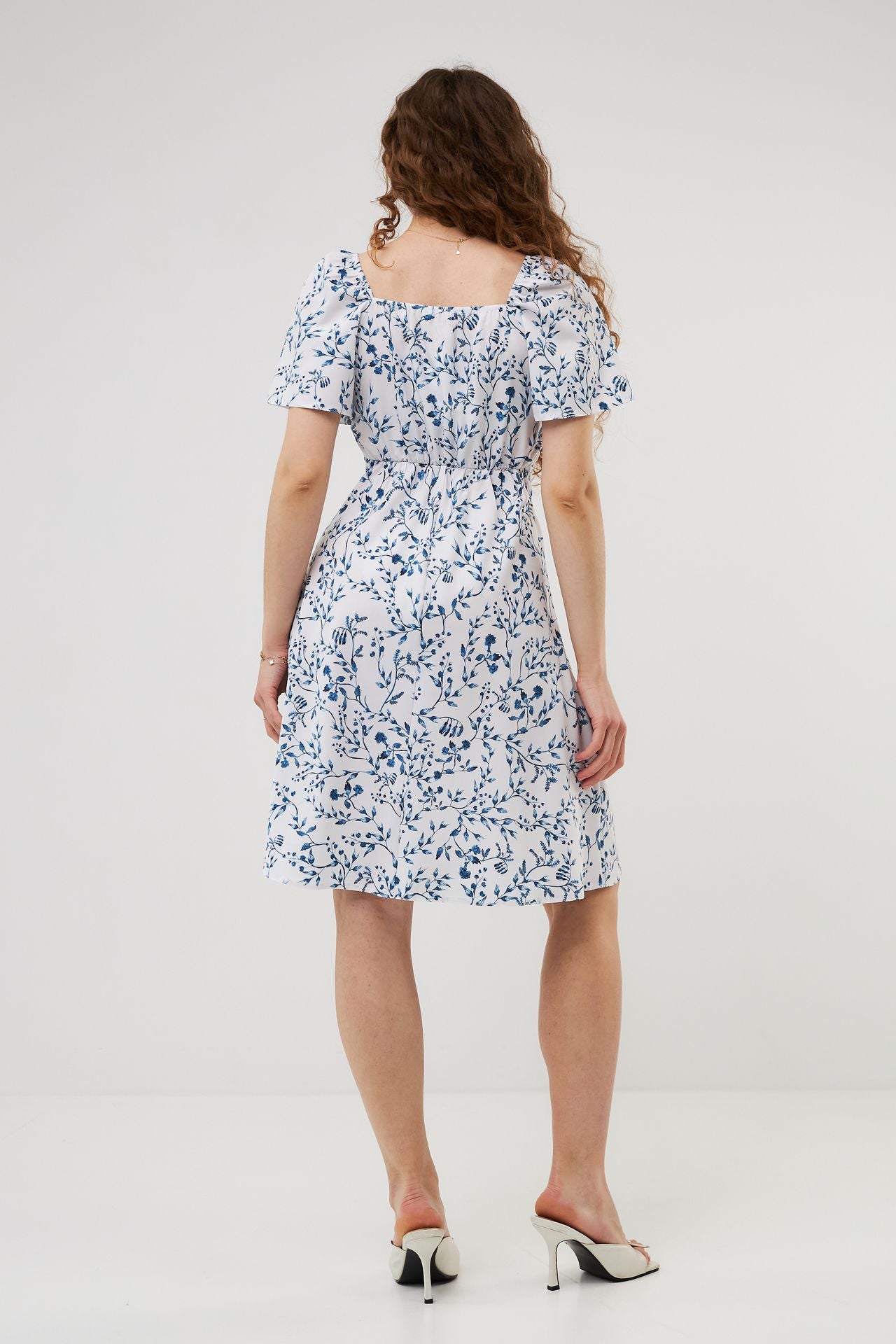 Rochie mini de vară cu mâneci clopot și imprimeu vegetal