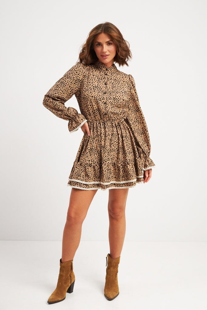 Rochie mini cu volane