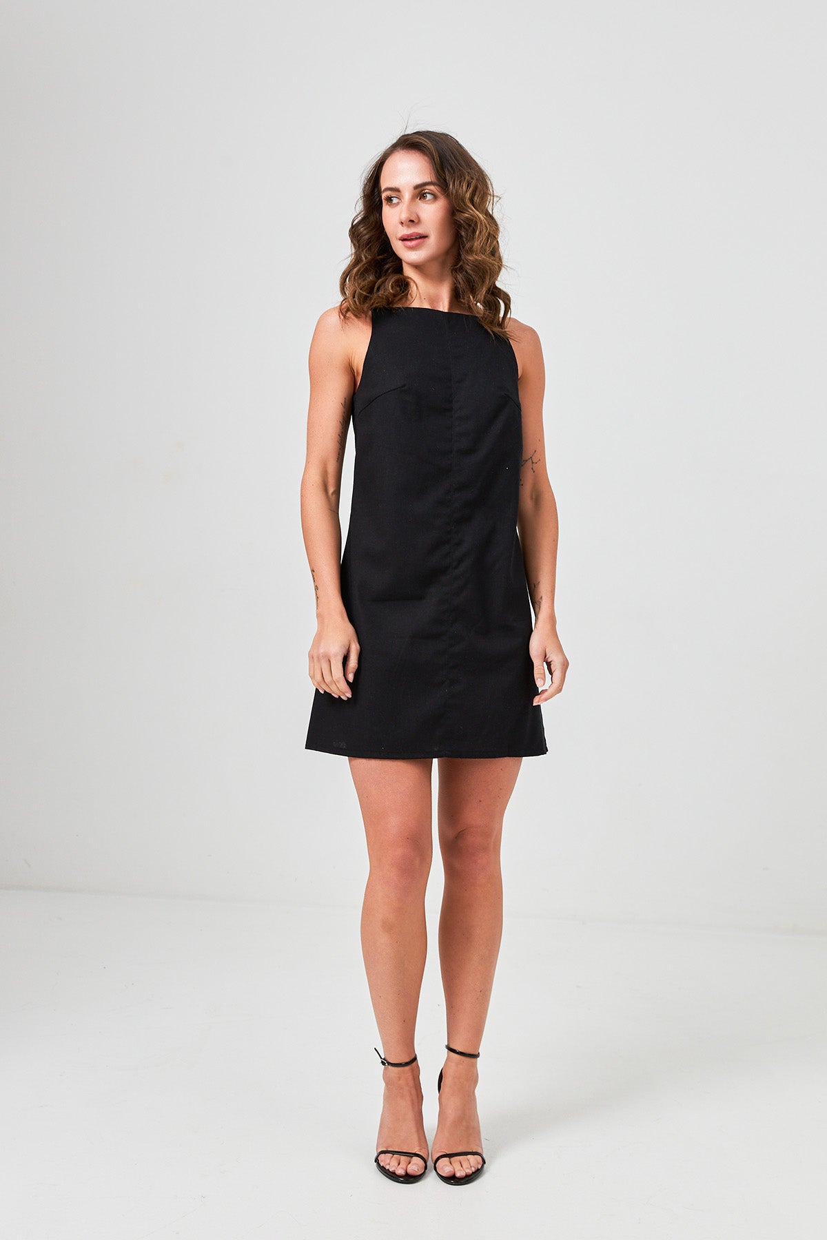 Rochie mini de vară cu in
