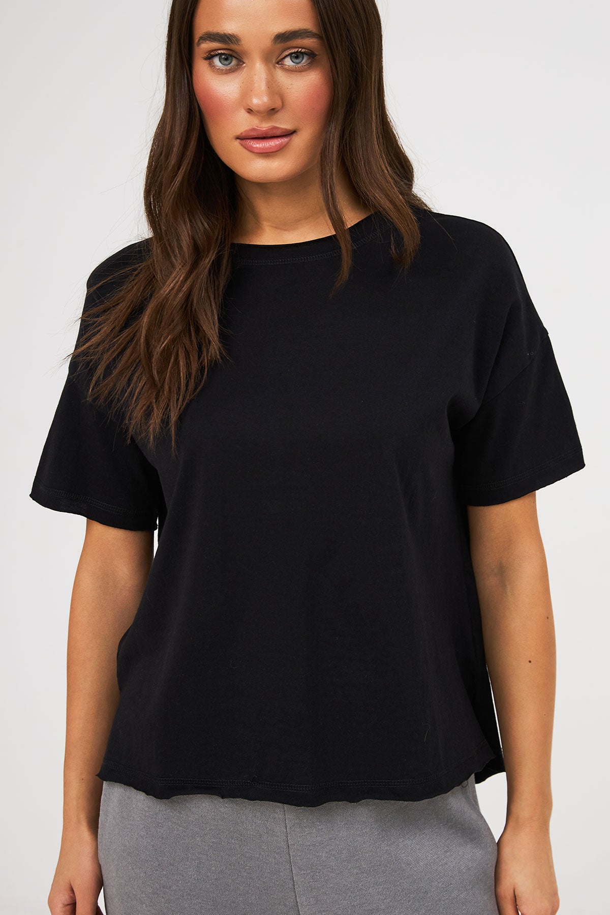 Tricou oversize cu șlițuri