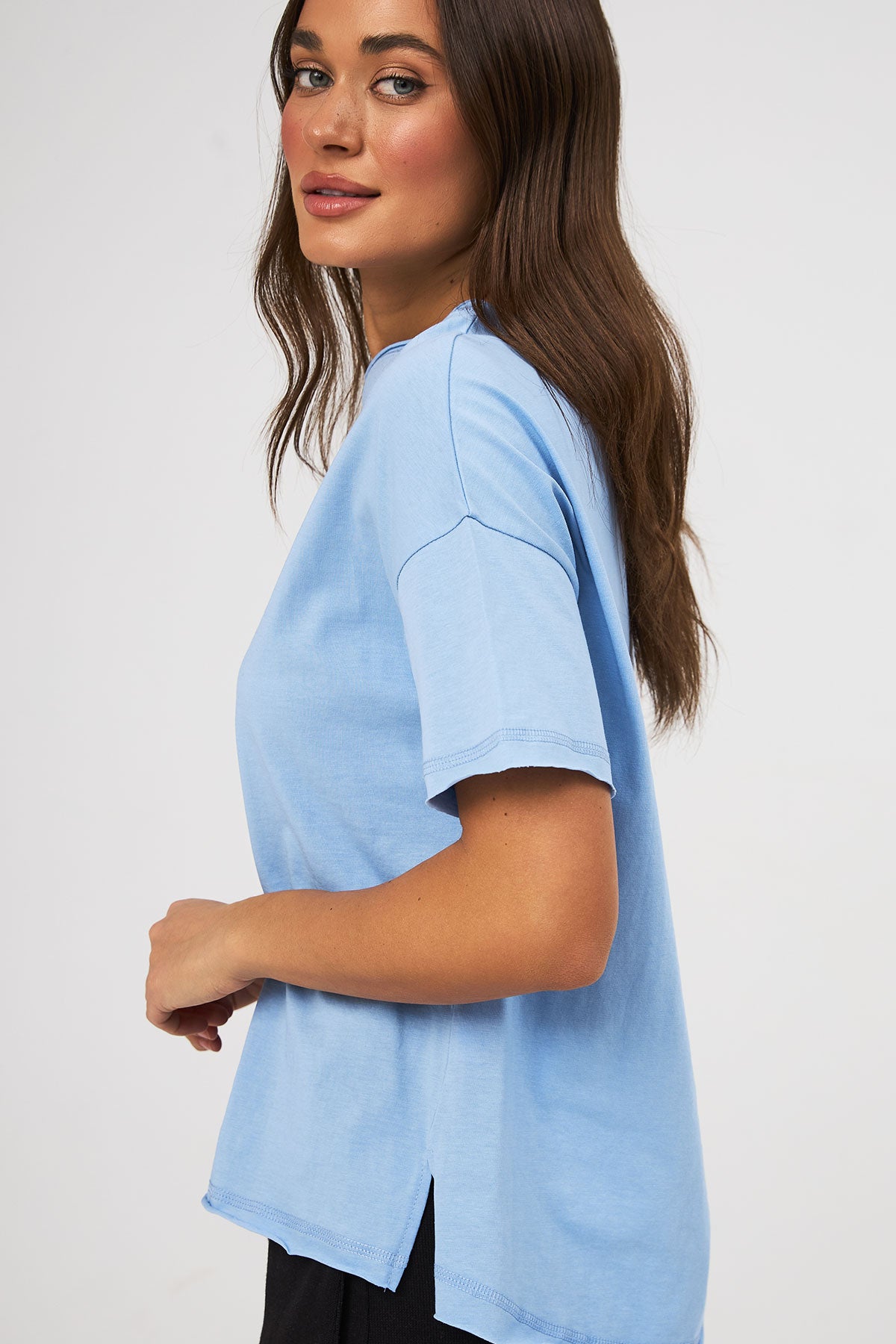 Tricou oversize cu șlițuri