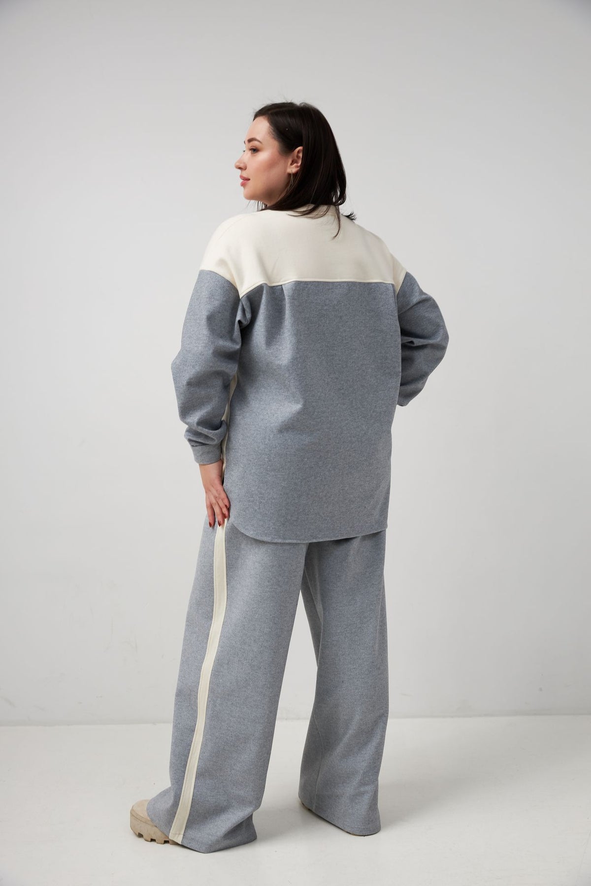 Pantaloni din stofă