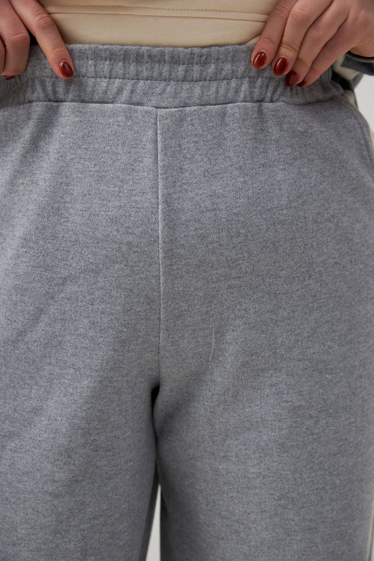 Pantaloni din stofă