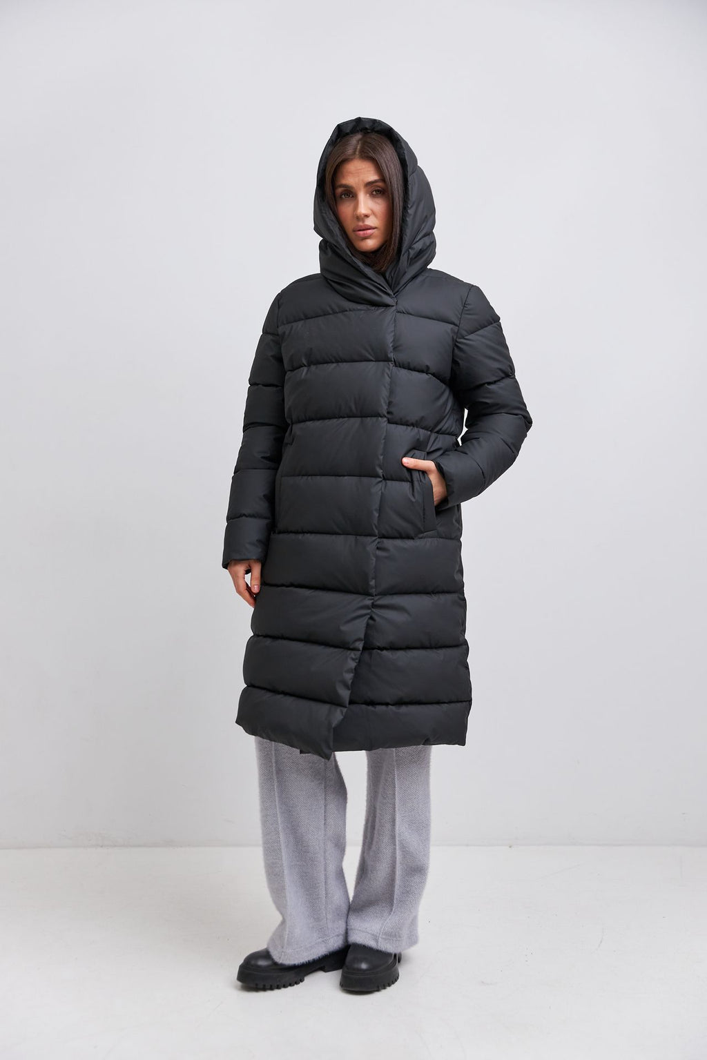 Palton puffer lung cu capse