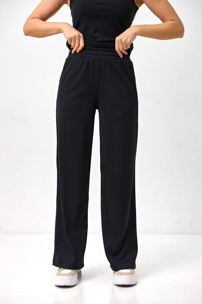 Pantaloni palazzo din tricot reiat cu cordon