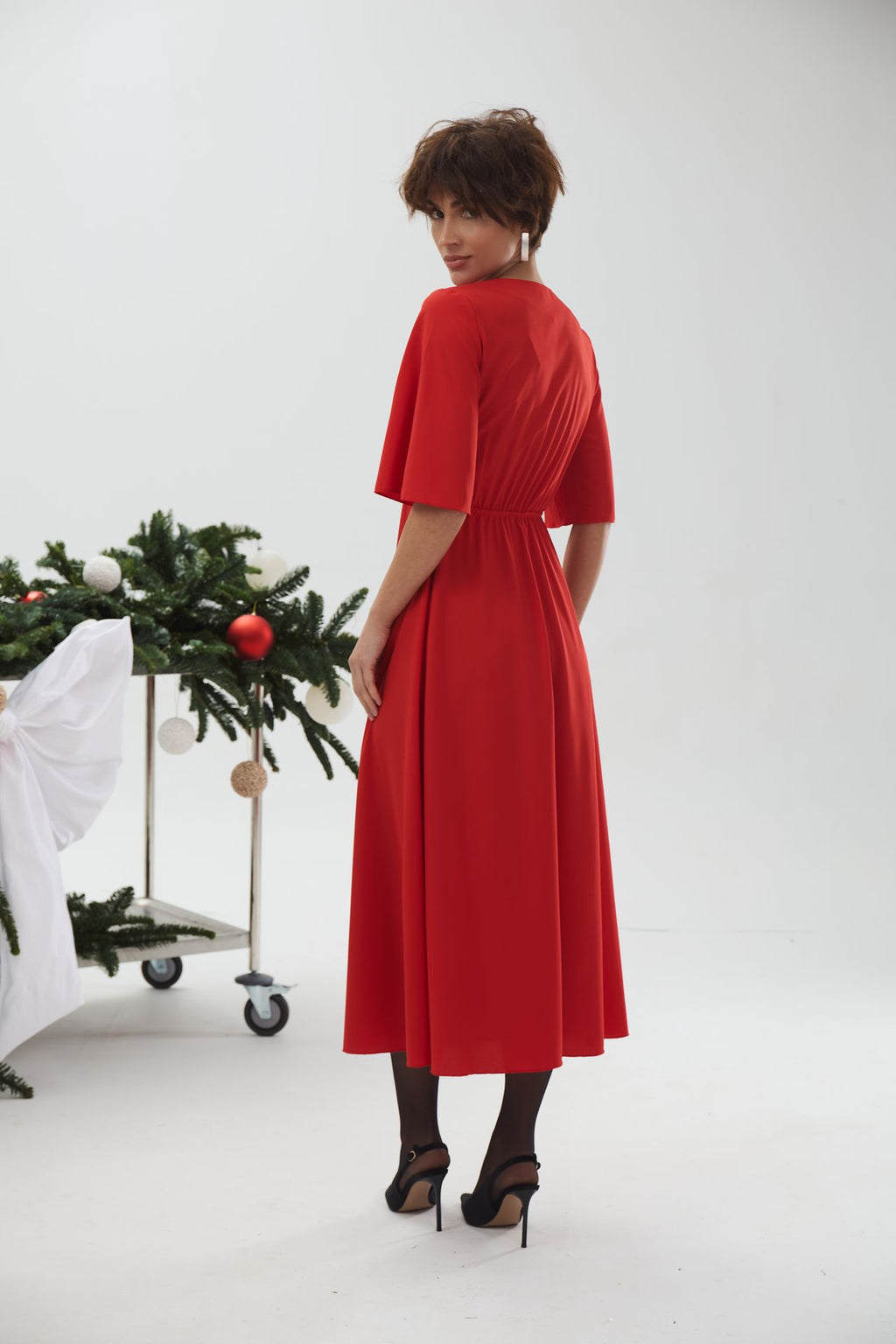 Rochie midi de ocazie cu mâneci evazate