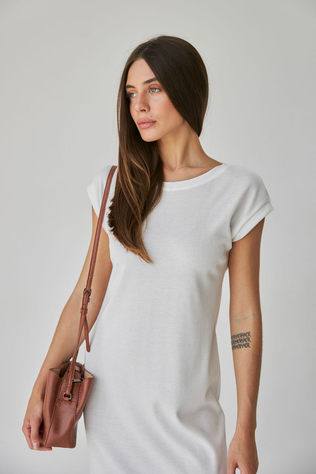 Rochie maxi dreaptă din tricot reiat cu șlițuri