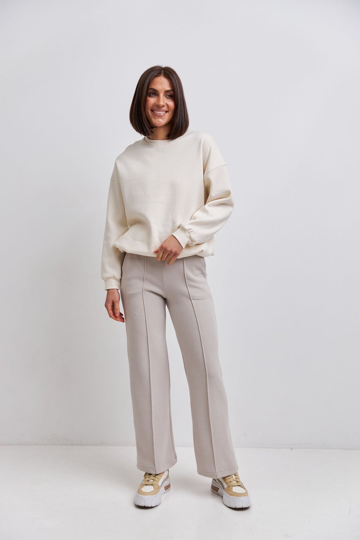 Pantaloni drepți din tricot călduros
