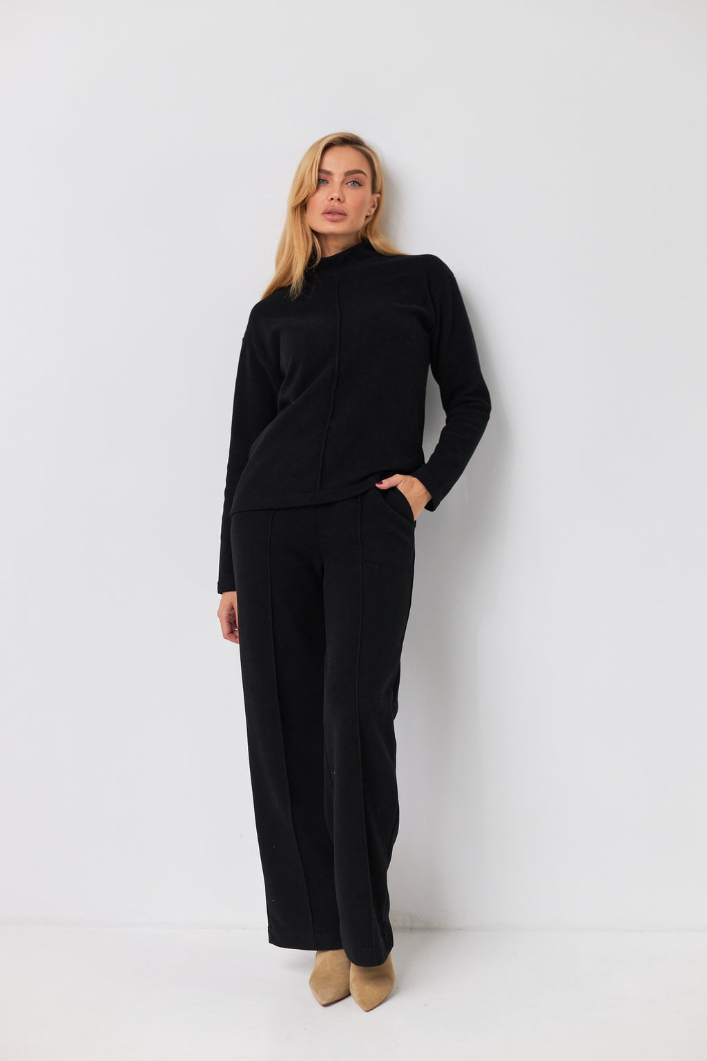 Pantaloni drepți din tricot călduros