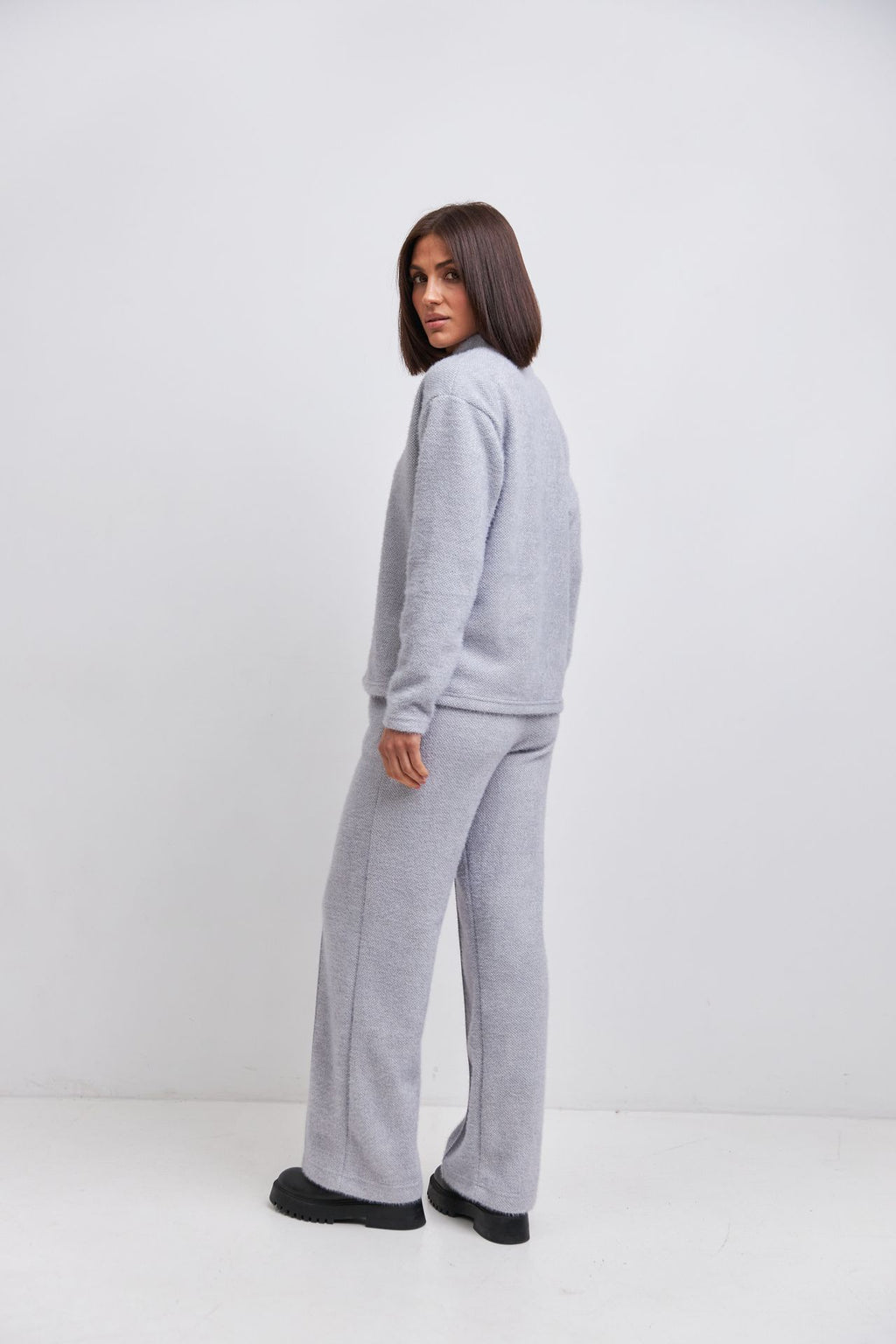 Pantaloni din alpaca cu cusături decorative