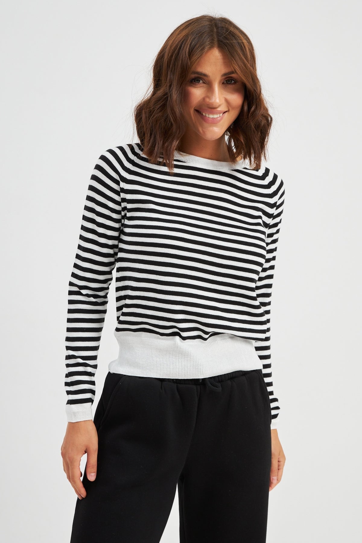 Pulover raglan în dungi