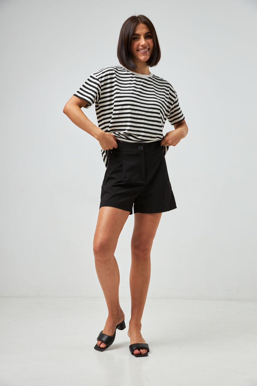 Tricou în dungi