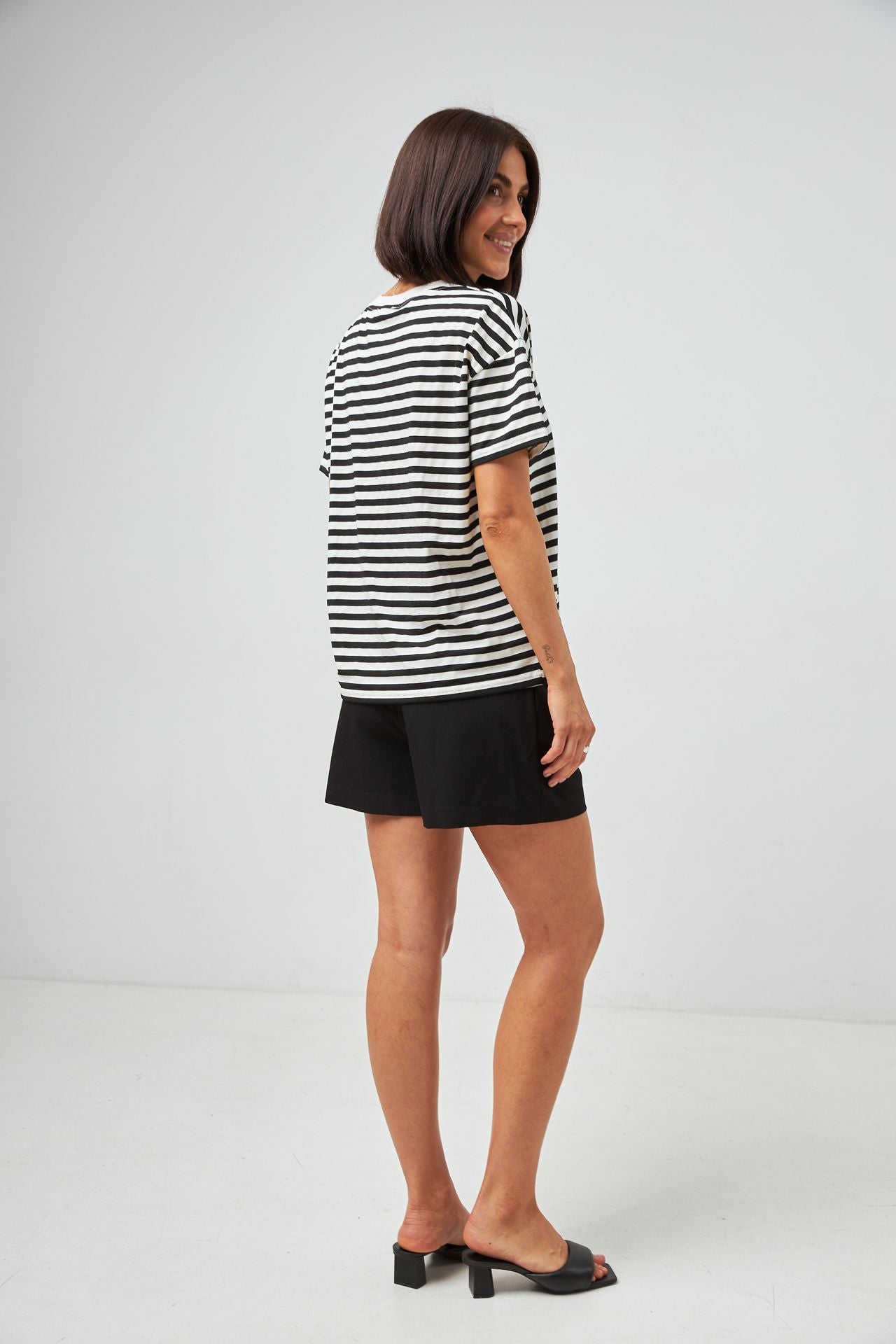 Tricou în dungi