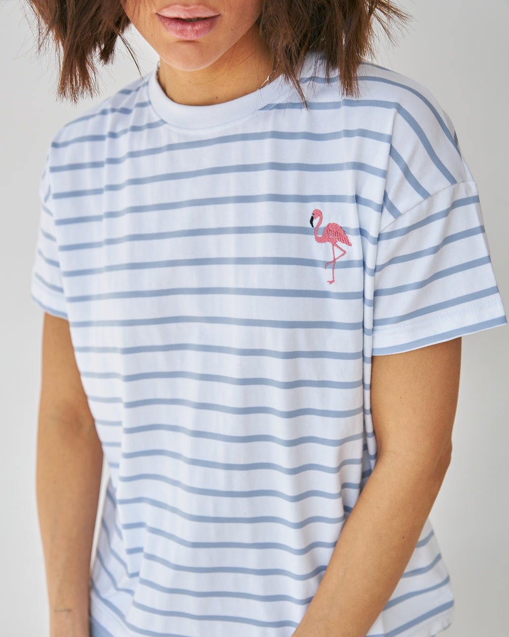 Tricou în dungi cu broderie Flamingo