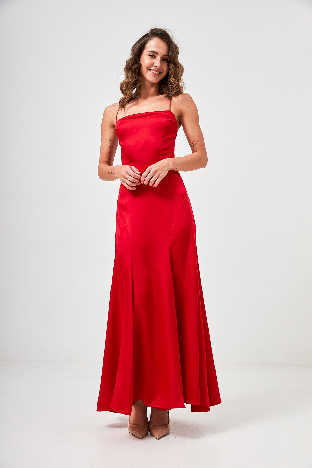 Rochie maxi din satin cu șireturi, de ocazie