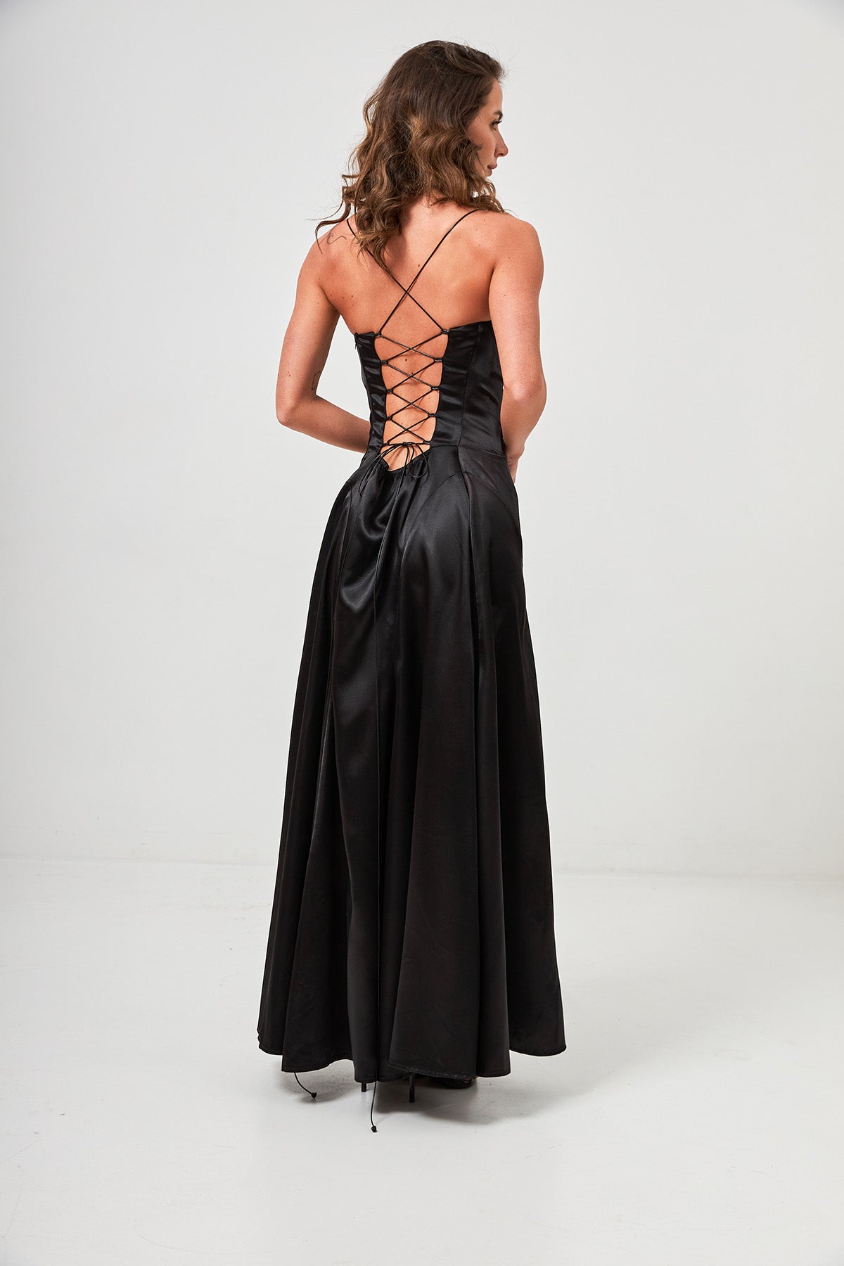 Rochie maxi din satin cu șireturi, de ocazie
