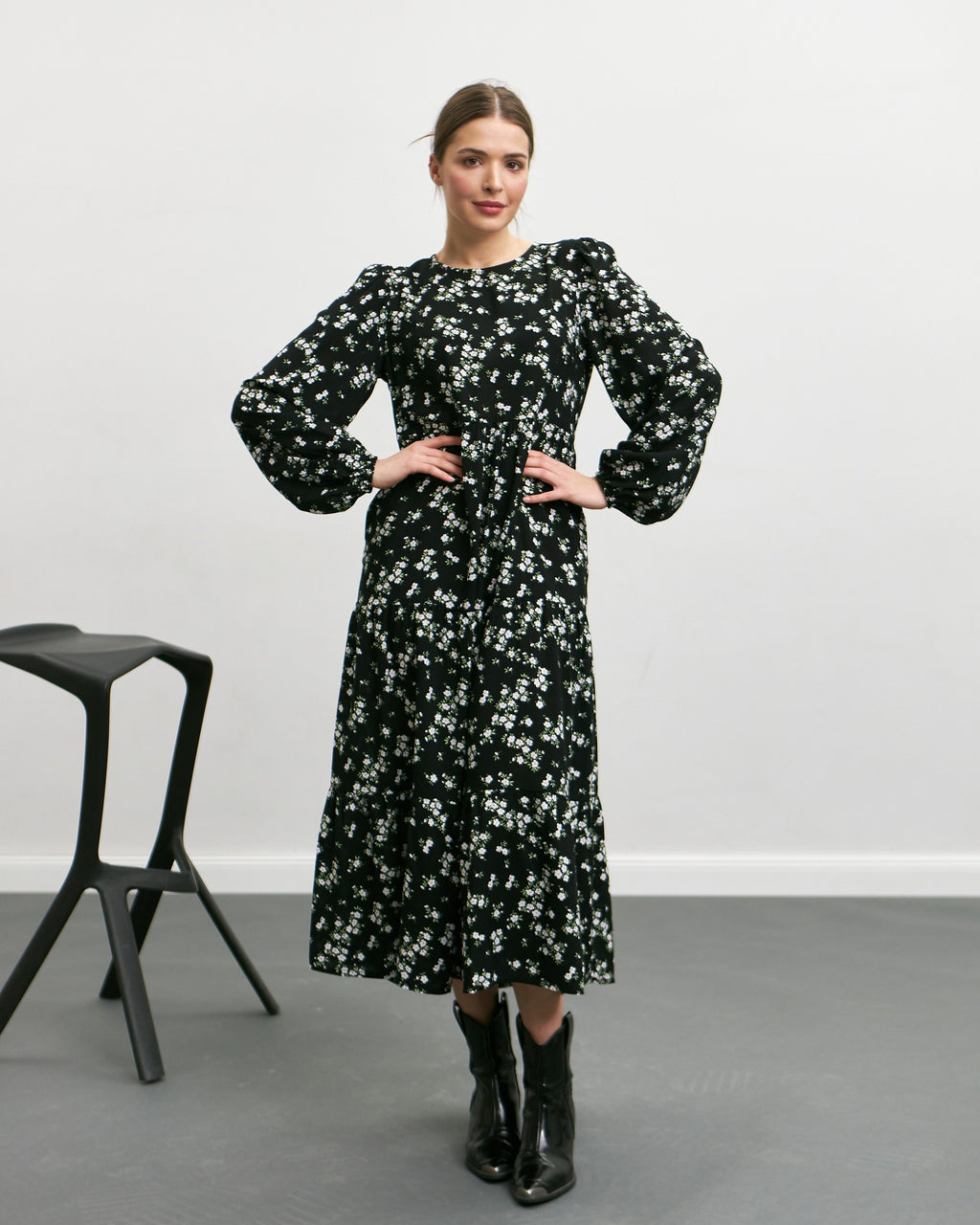 Rochie maxi cu trei volane