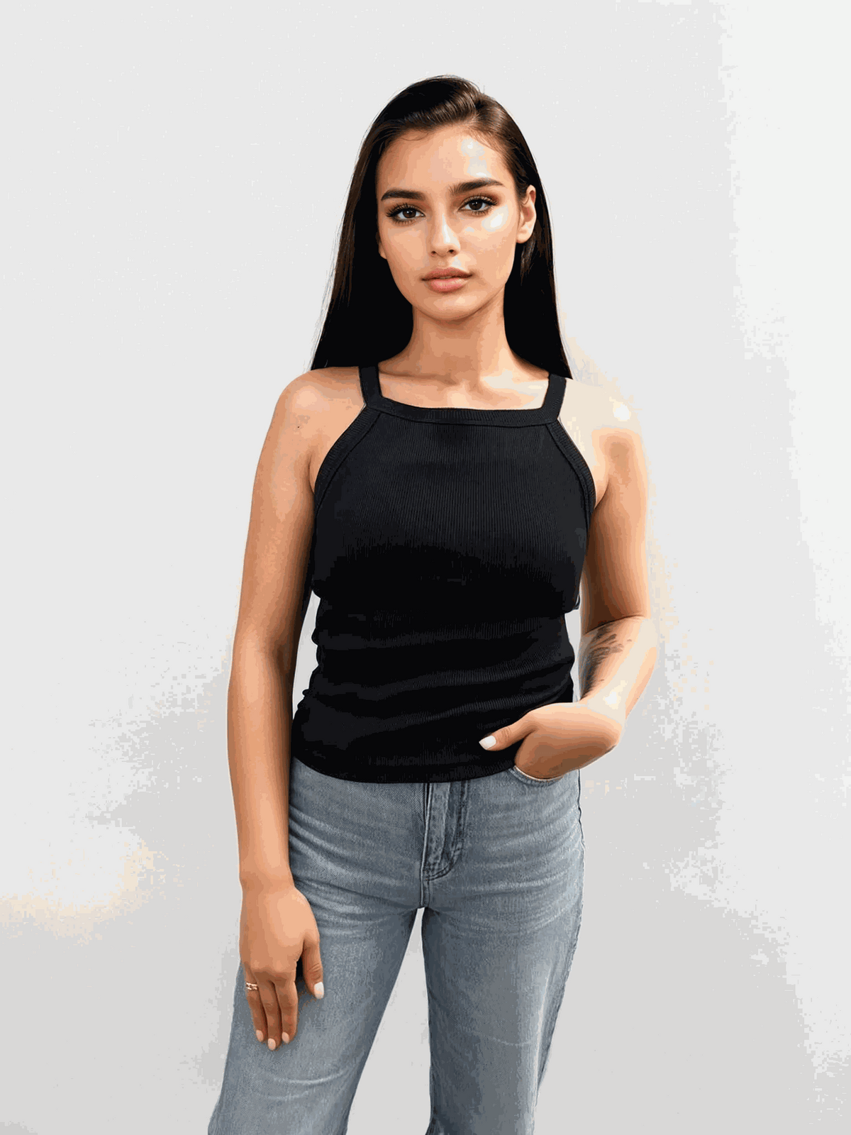 Top basic cu cupe integrate